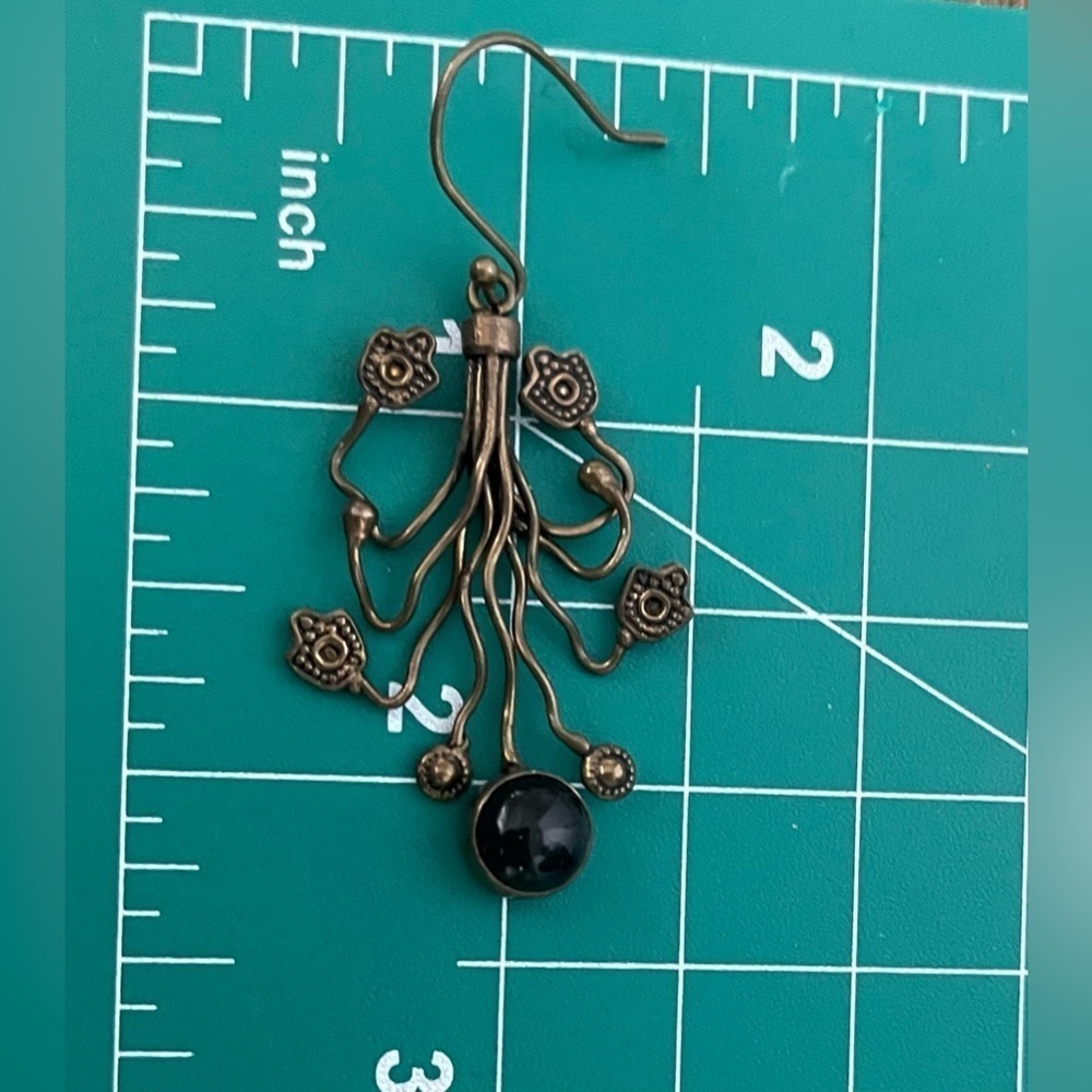 Vintage brass chandelier hook earrings - Picture 4 of 4